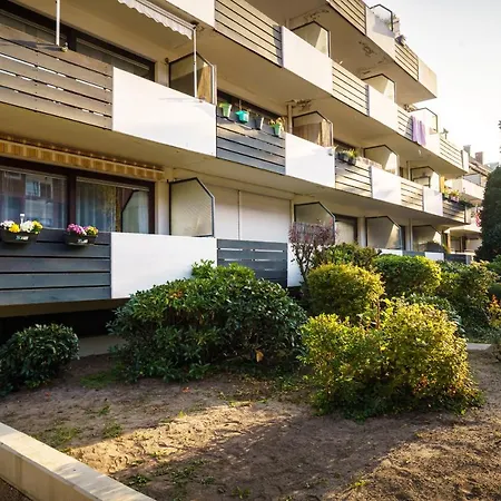 Immostay #3 - Mit Grossem Balkon, Parkplatz & Wlan- Naehe Zentrum