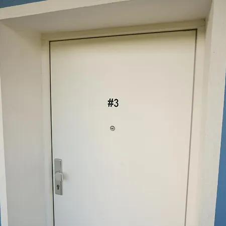 Immostay #3 - Mit Grossem Balkon, Parkplatz & Wlan- Naehe Zentrum Bremen