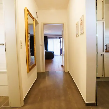 Immostay #3 - Mit Grossem Balkon, Parkplatz & Wlan- Naehe Zentrum * Bremen