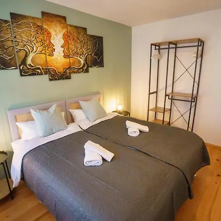 Immostay #3 - Mit Grossem Balkon, Parkplatz & Wlan- Naehe Zentrum Bremen