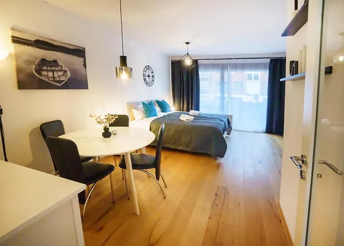 Immostay #3 - Mit Grossem Balkon, Parkplatz & Wlan- Naehe Zentrum * Bremen