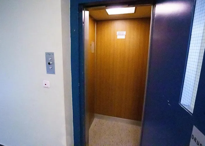 Immostay #3 - Mit Grossem Balkon, Parkplatz & Wlan- Naehe Zentrum 不莱梅