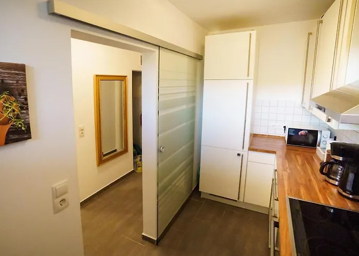 Immostay #3 - Mit Grossem Balkon, Parkplatz & Wlan- Naehe Zentrum 公寓 *