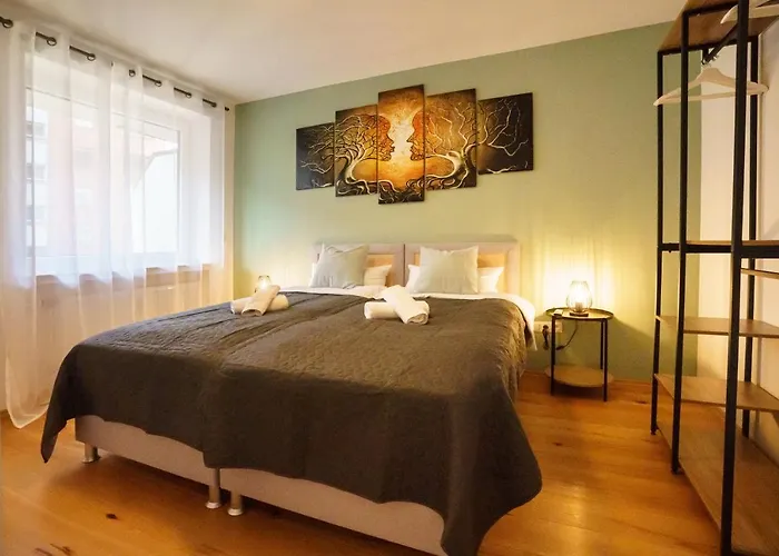 公寓 Immostay #3 - Mit Grossem Balkon, Parkplatz & Wlan- Naehe Zentrum