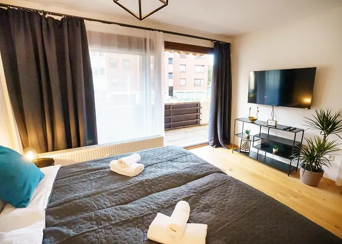 Immostay #3 - Mit Grossem Balkon, Parkplatz & Wlan- Naehe Zentrum 不莱梅